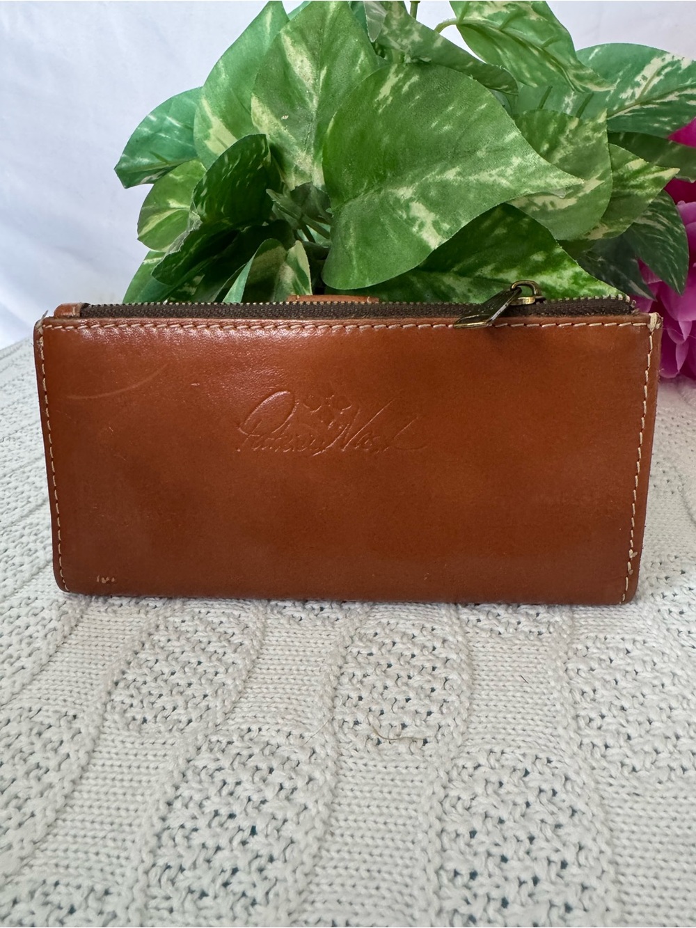 Patricia Nash EUC leather bifold wallet